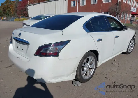 2014 Nissan Maxima 3.5 S z USA, uszkodzony, nr VIN 1N4AA5AP0EC447014